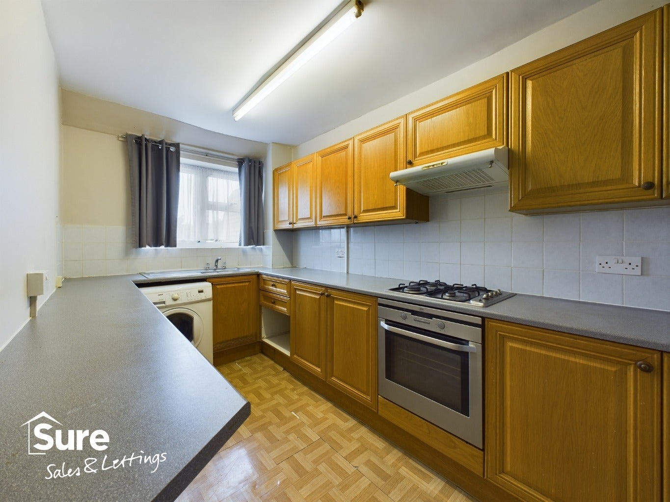 Flat Parkwood Drive in Dacorum