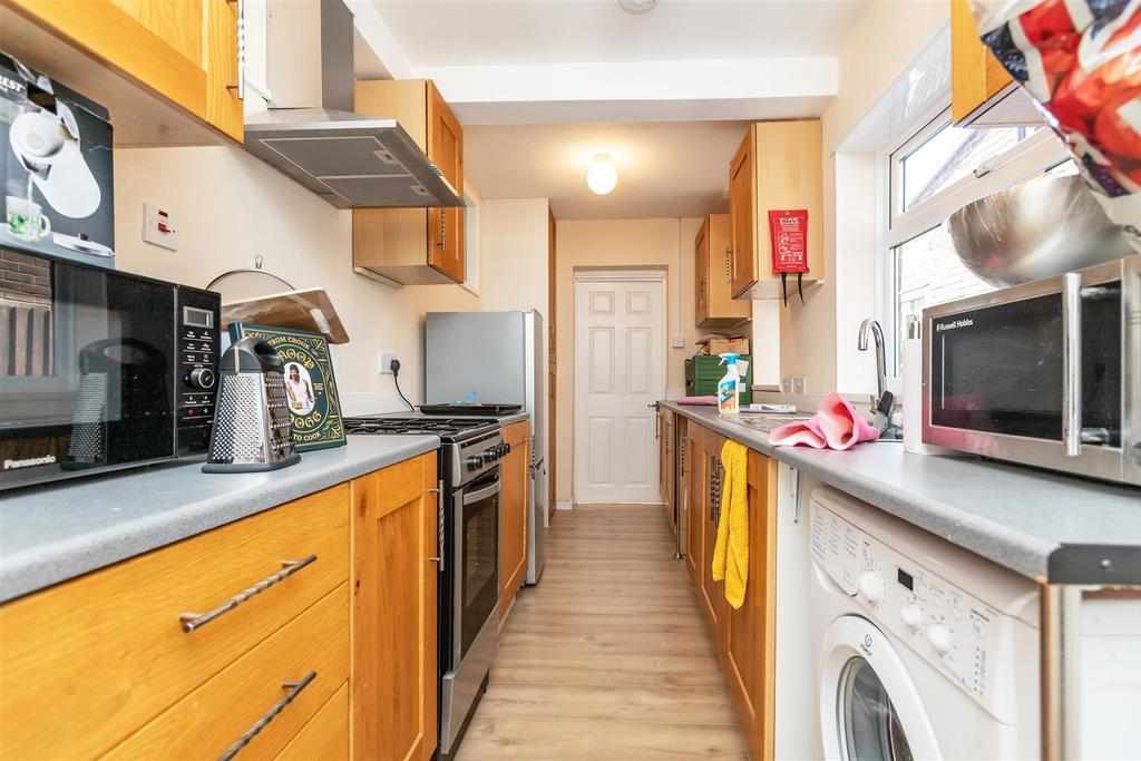 Flat Wellman Croft in Birmingham
