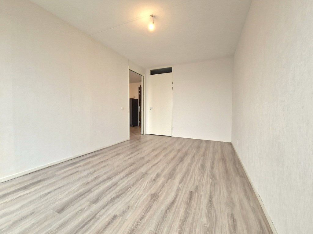 Appartement te huur: Laakweg 28K, 'S-Gravenhage