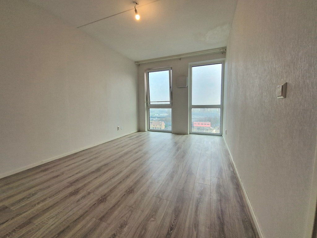 Appartement te huur: Laakweg 28K, 'S-Gravenhage