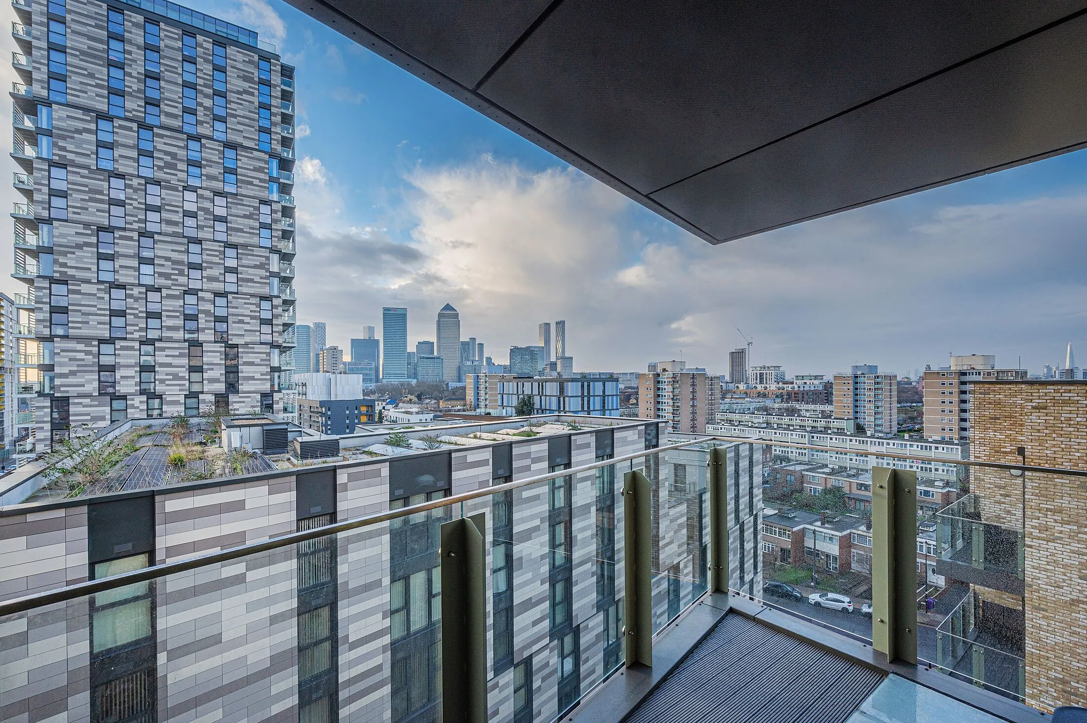 Flat Madeira Street in Greater London