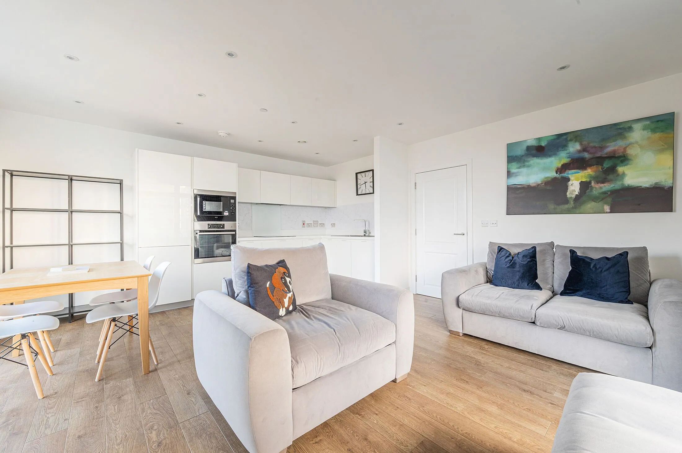 Flat Madeira Street in Greater London