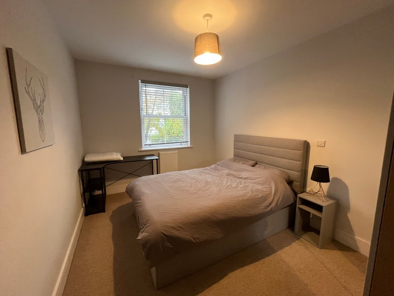 Room Cheltenham Road in Bristol