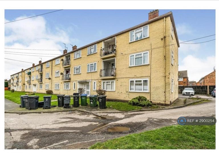 Flat Churchfield Avenue in Sandwell