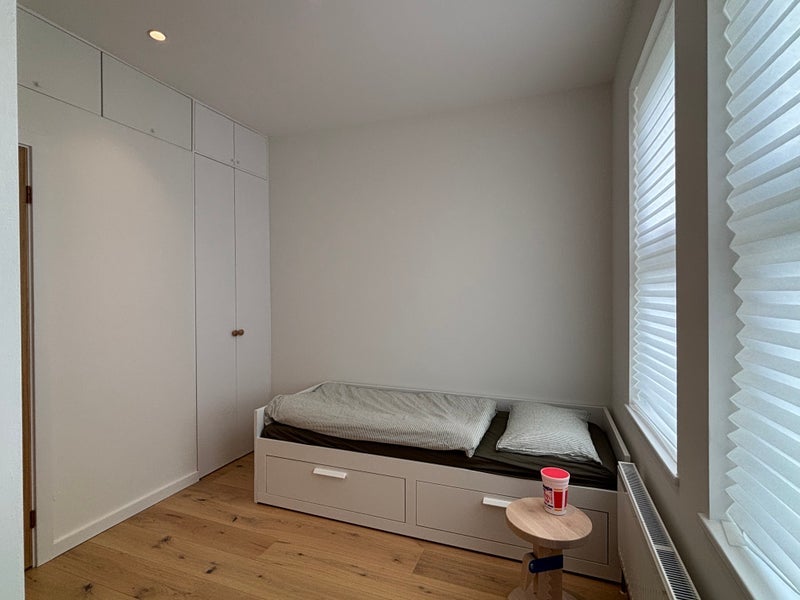 Room Grand Drive in Greater London