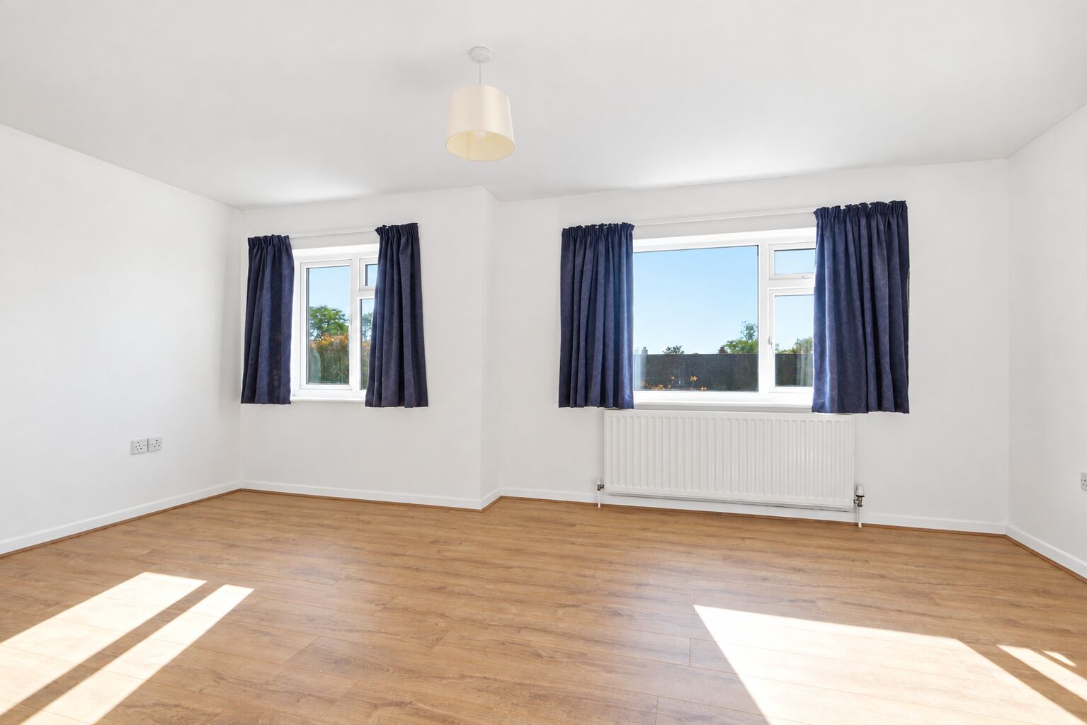 Flat The Ridgeway in St Albans