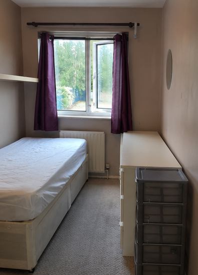 Room Benson Road in Birmingham