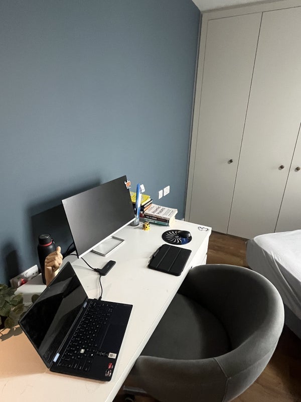 Room Engineers Way in Greater London