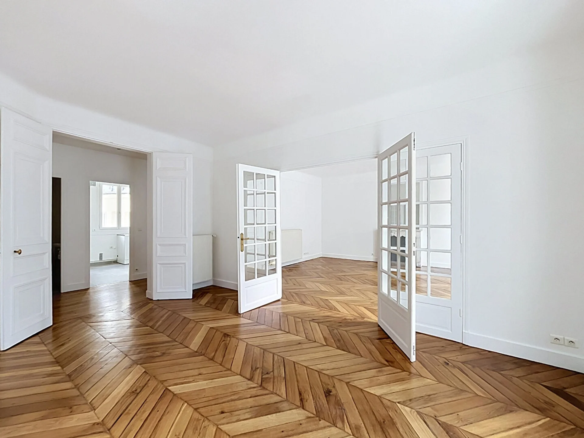 Flat Avenue Mozart in Paris