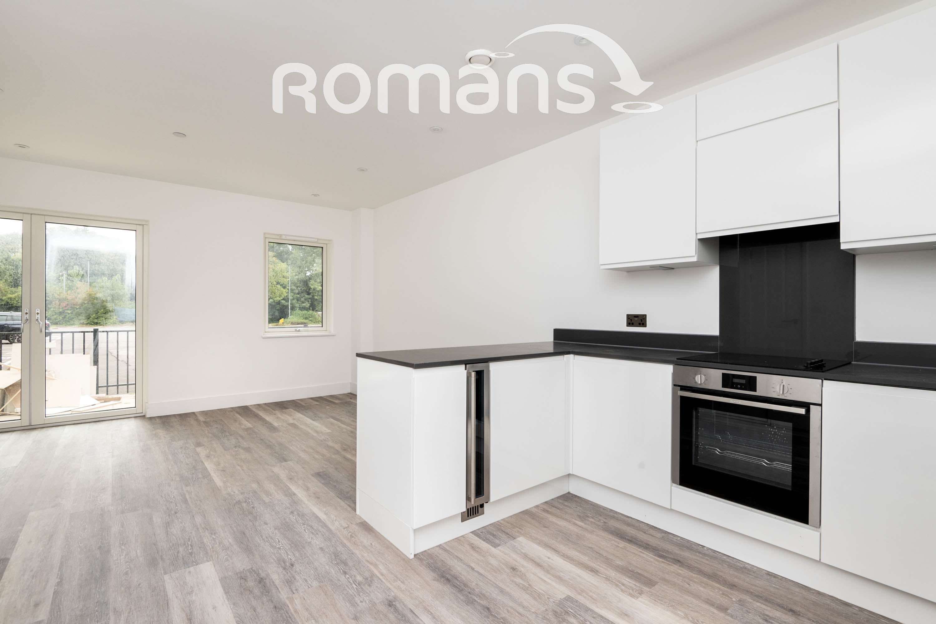 Flat Lyon Way in Camberley