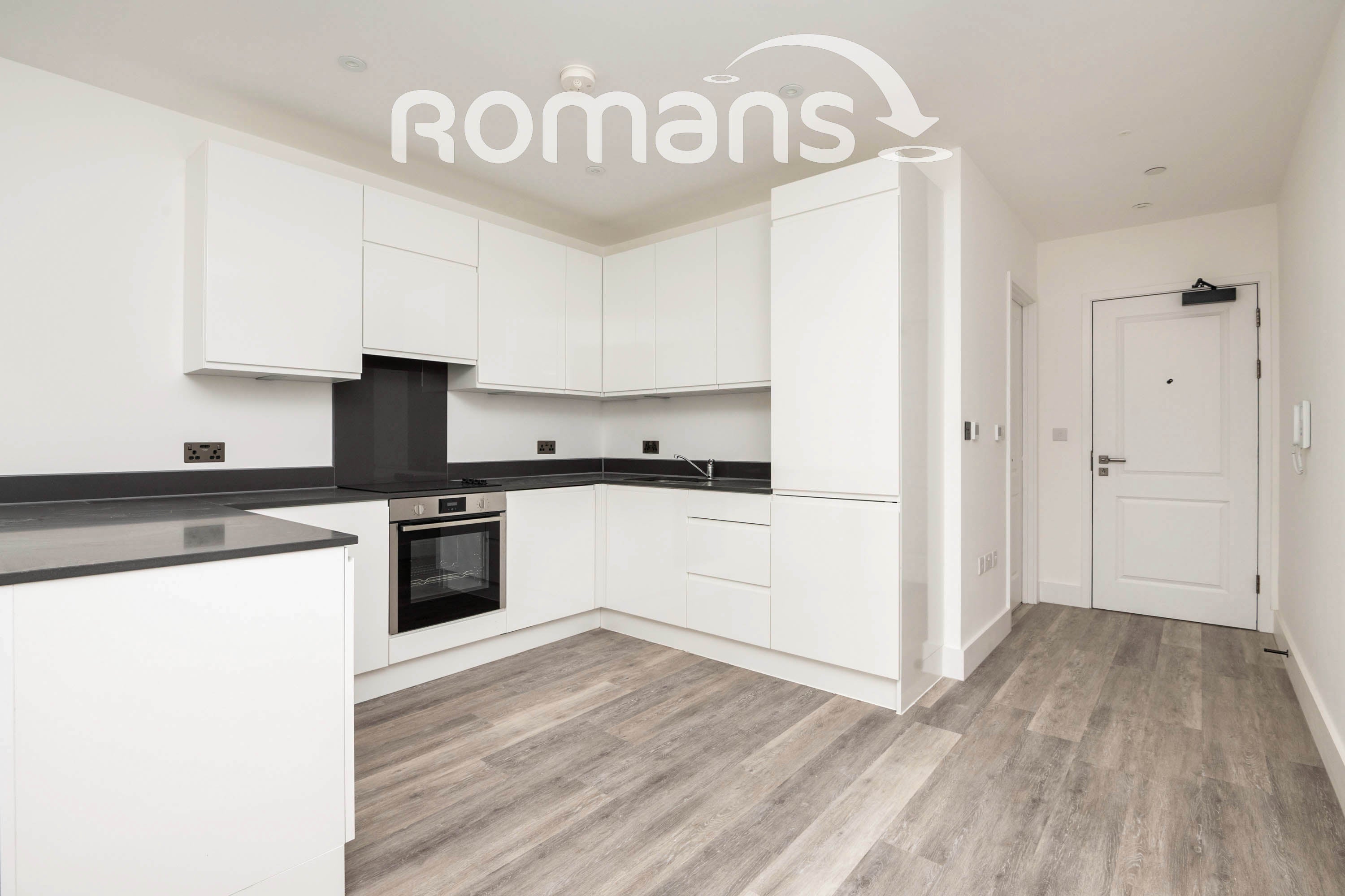 Flat Lyon Way in Camberley