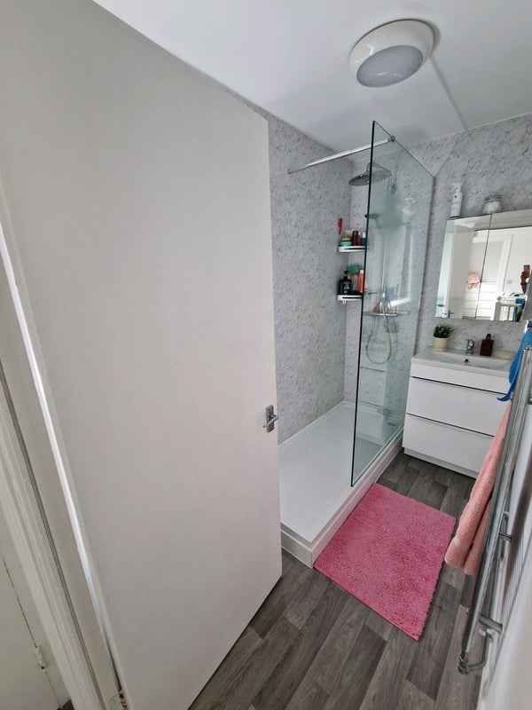 Room Sylvan Way in Bristol