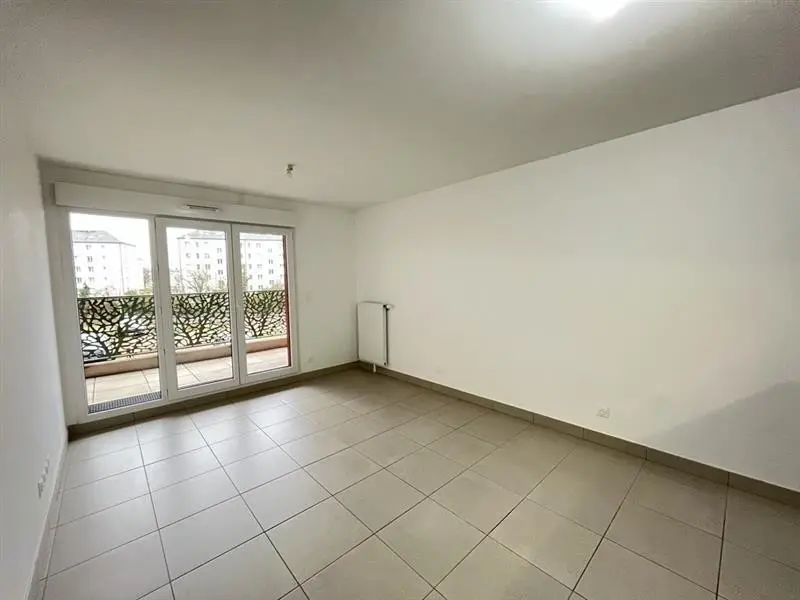 Appartement Allée de la Flûte Enchantée à Lucé