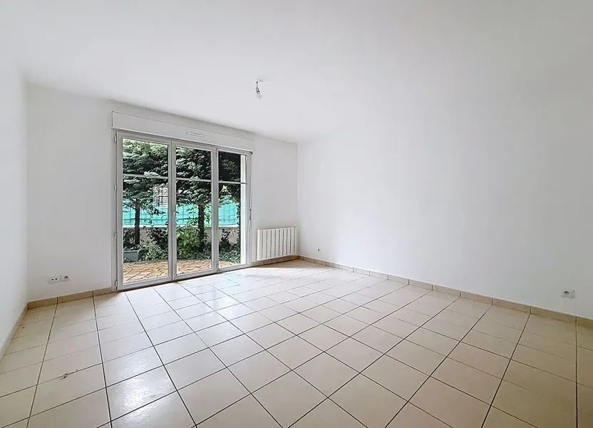 Flat Rue d'Yerres in Villecresnes