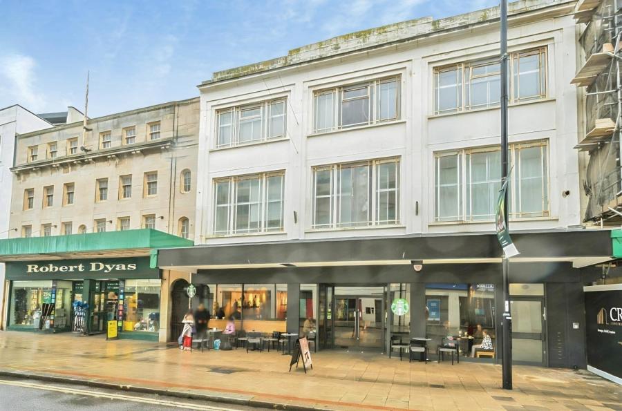 Flat Marine Place in Worthing