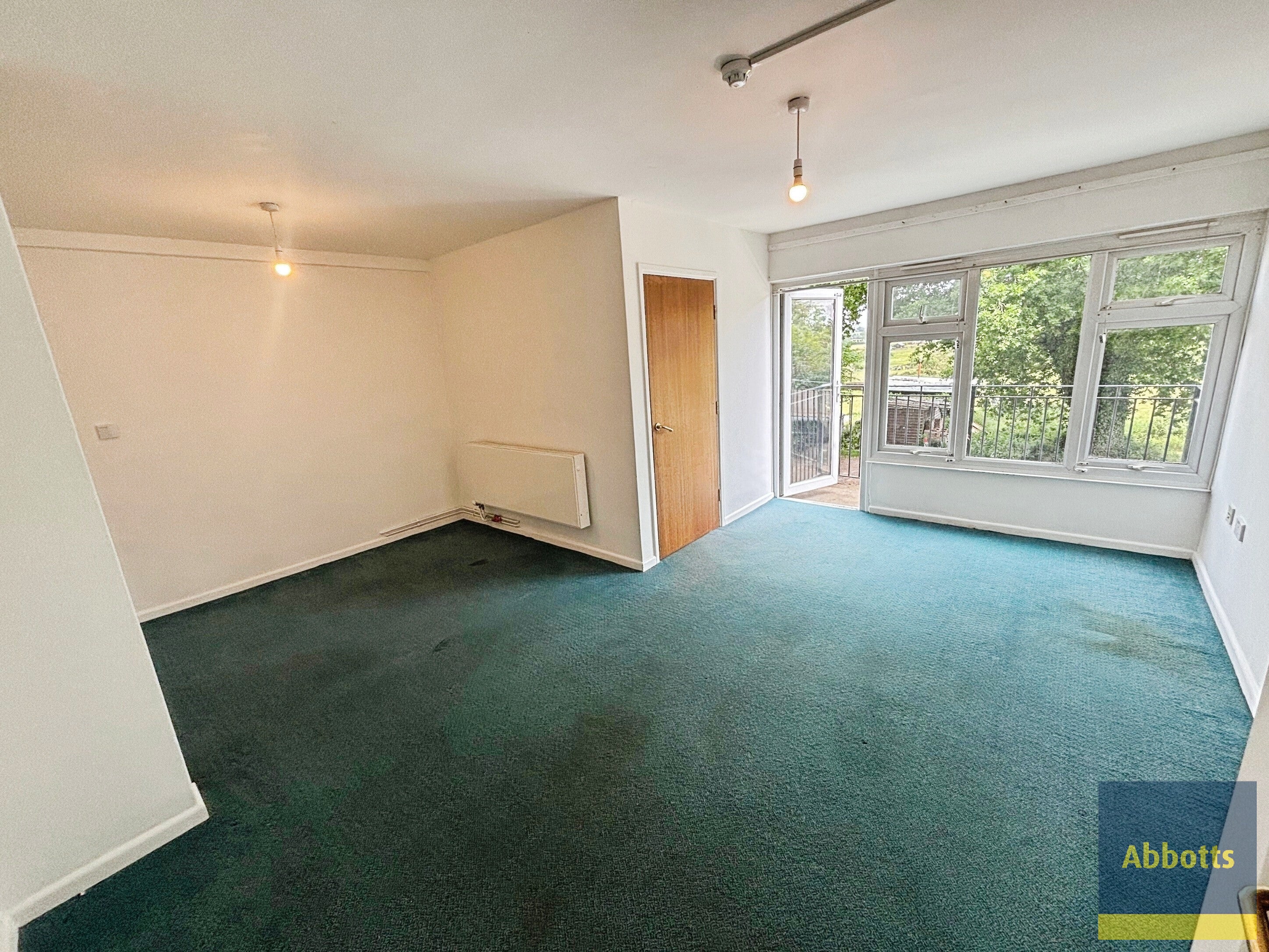 Room Thurleston Lane in Ipswich