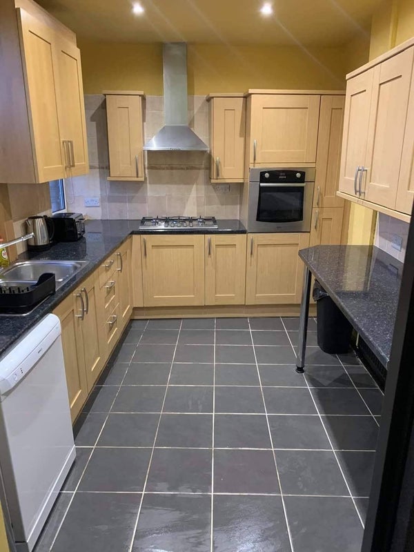 Room Boundary Row in Bassetlaw