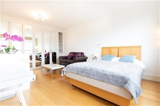 Flat Finchley Road in City of Westminster