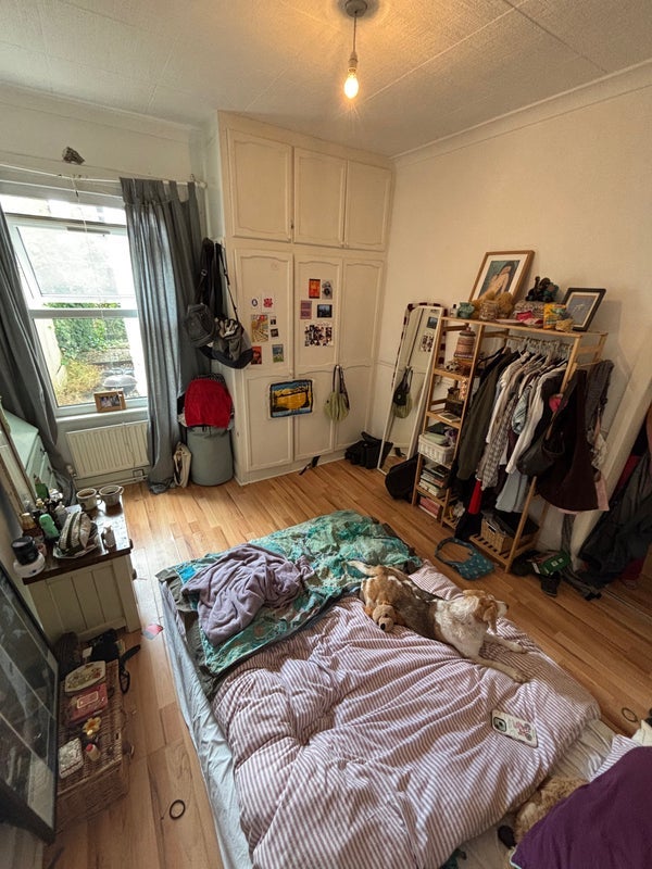 Room Como Road in Greater London