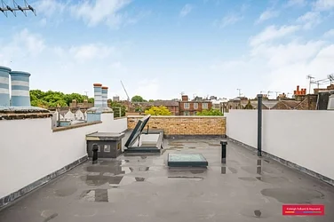 Flat Portobello Road in Greater London