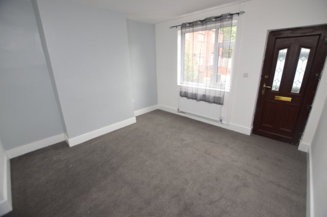 Flat Gaynor Avenue in St Helens