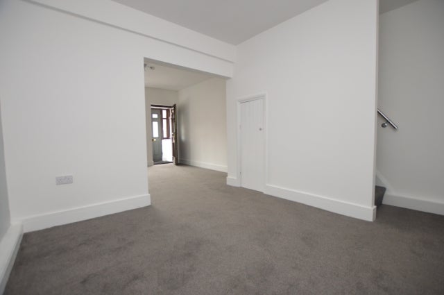 Flat Gaynor Avenue in St Helens