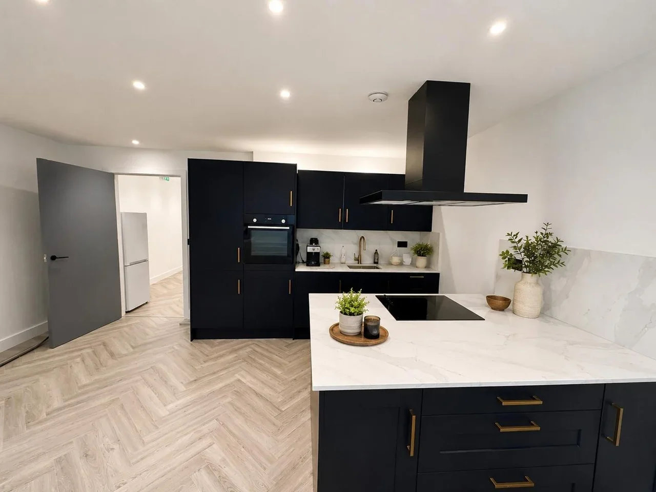Flat Fairview Road in Greater London