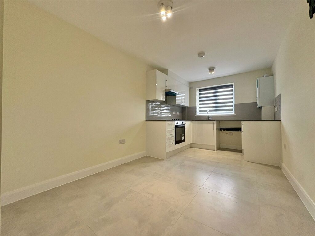 Flat Pevensey Way in Surrey Heath