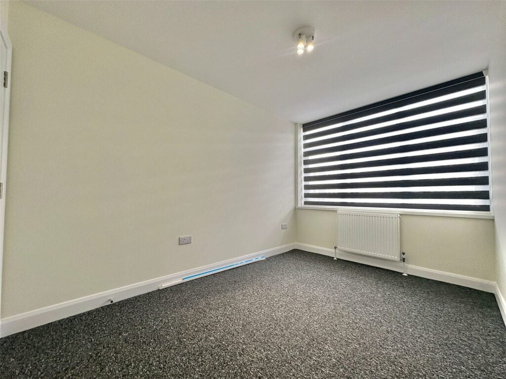 Flat Pevensey Way in Surrey Heath