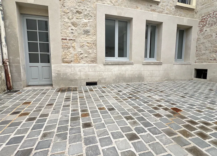Appartement Place du Parvis Gautier de Mortagne à Laon