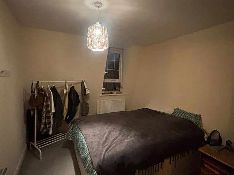 Room Wapping Lane in Greater London