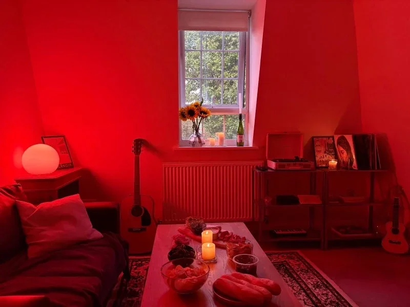 Room Wapping Lane in Greater London