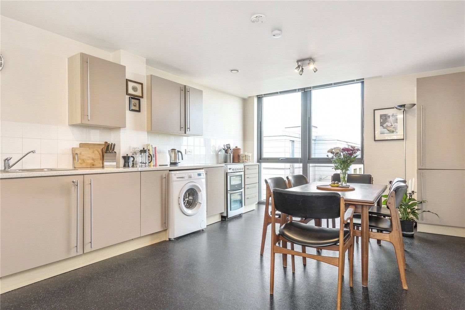 Flat Arlington Avenue in Greater London