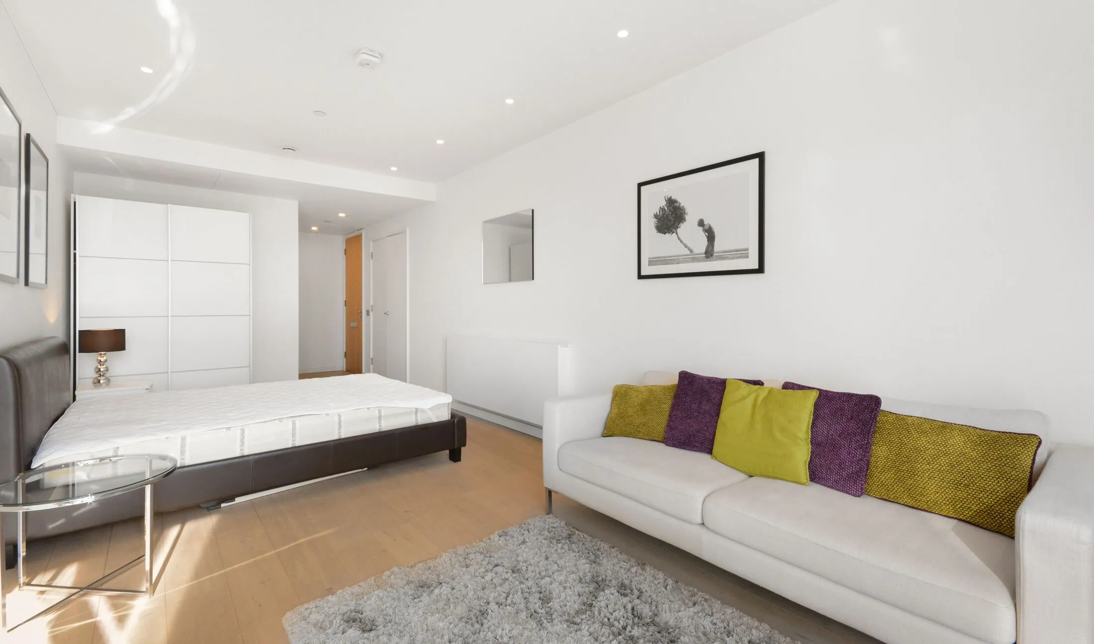 Flat Wollaston Close in Greater London