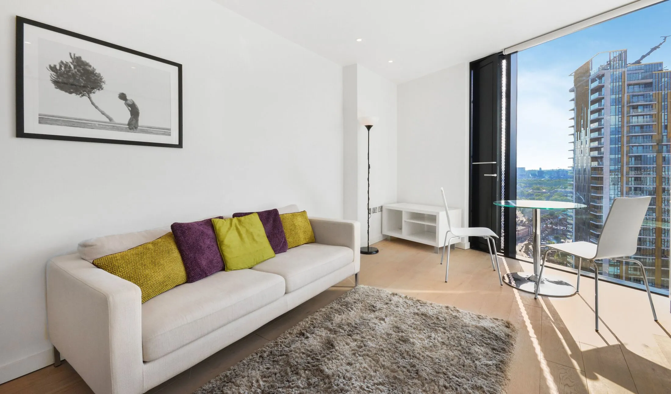Flat Wollaston Close in Greater London