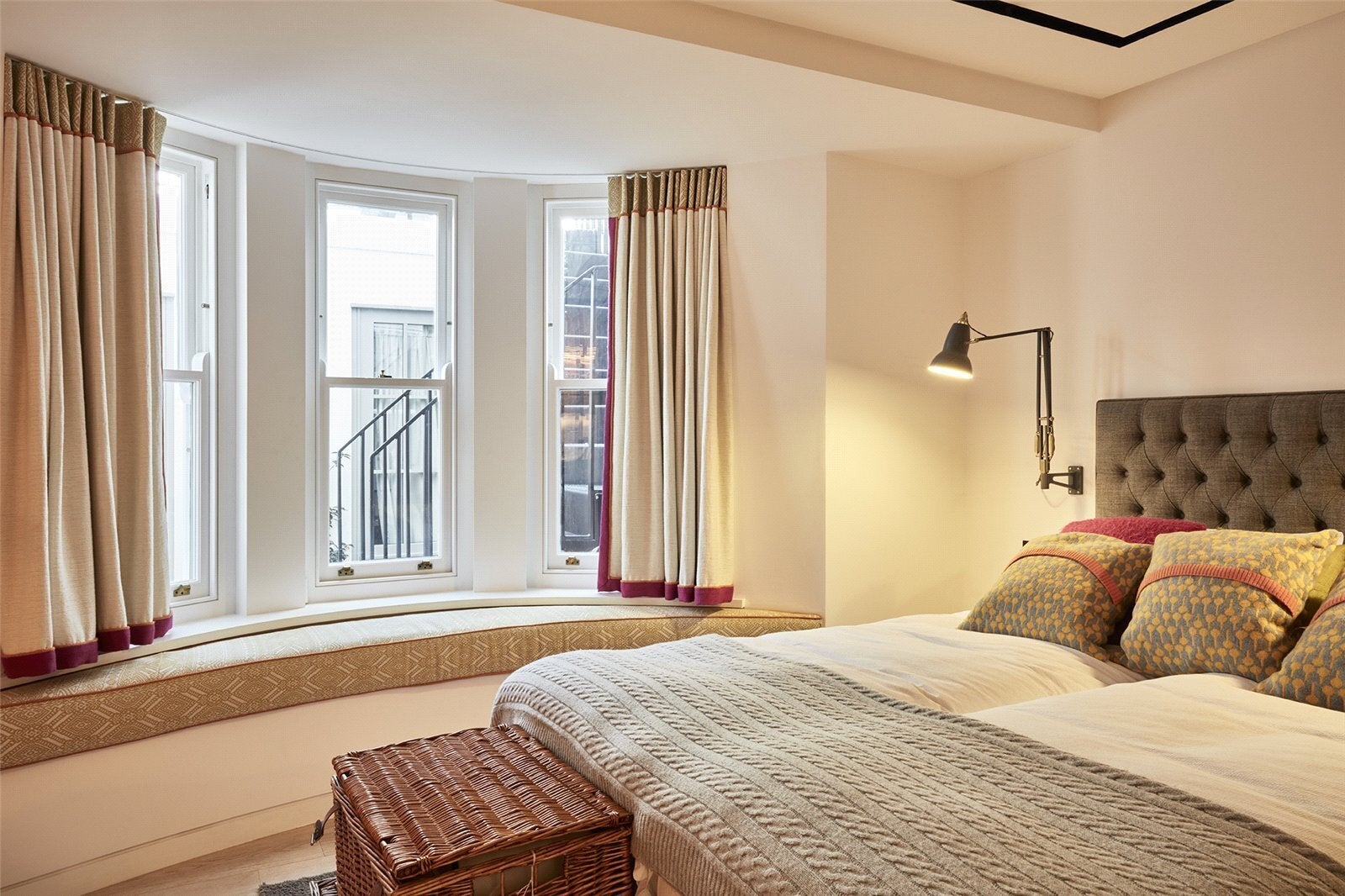 Flat Gloucester Terrace in City of Westminster