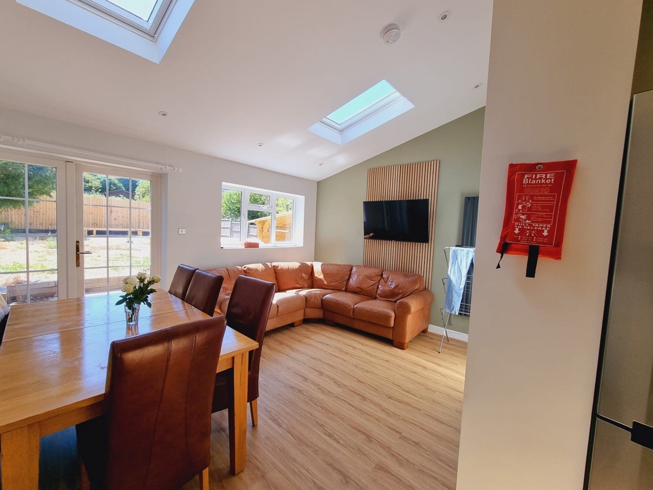 Room Mount Road in Bath