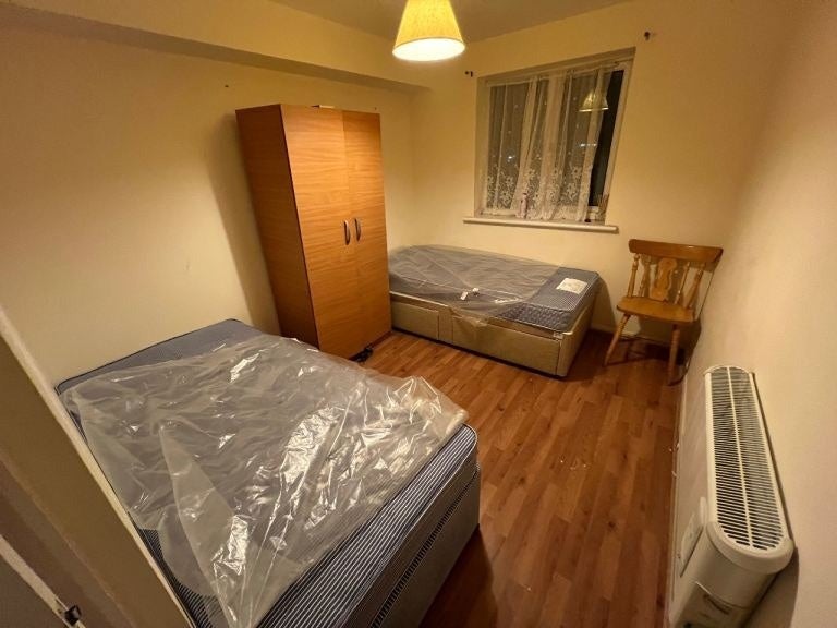 Room Express Drive in Greater London