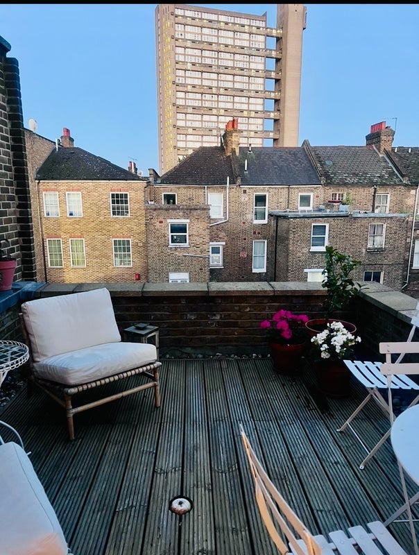 Flat Harrow Road in City of Westminster