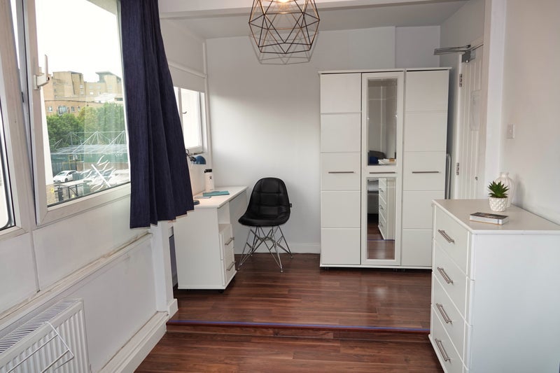 Room The Quarterdeck in Greater London