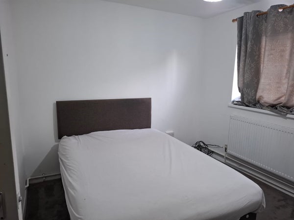 Flat Mariner Road in London