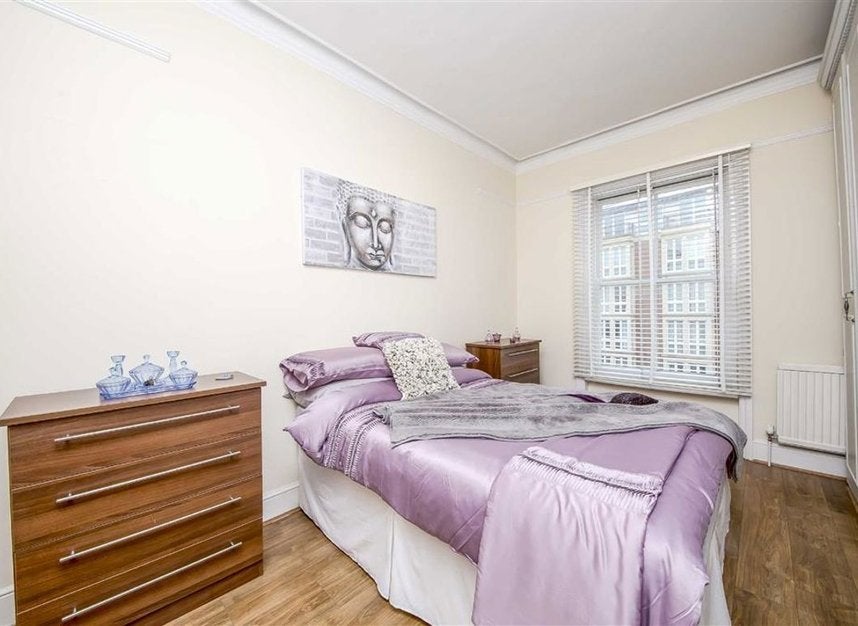 Flat Fulham Road in Greater London