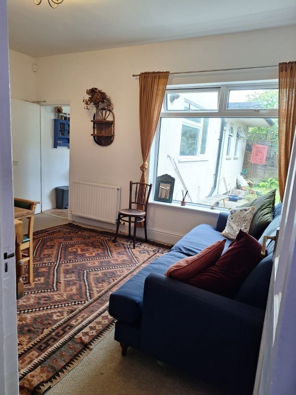 Room Wentworth Road in Bristol