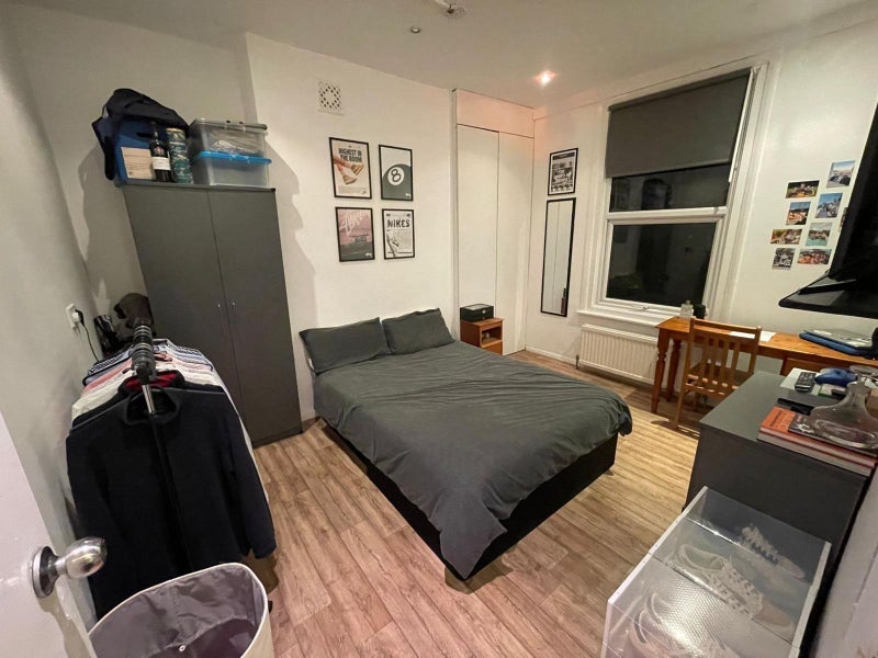Room Brailsford Road in Greater London