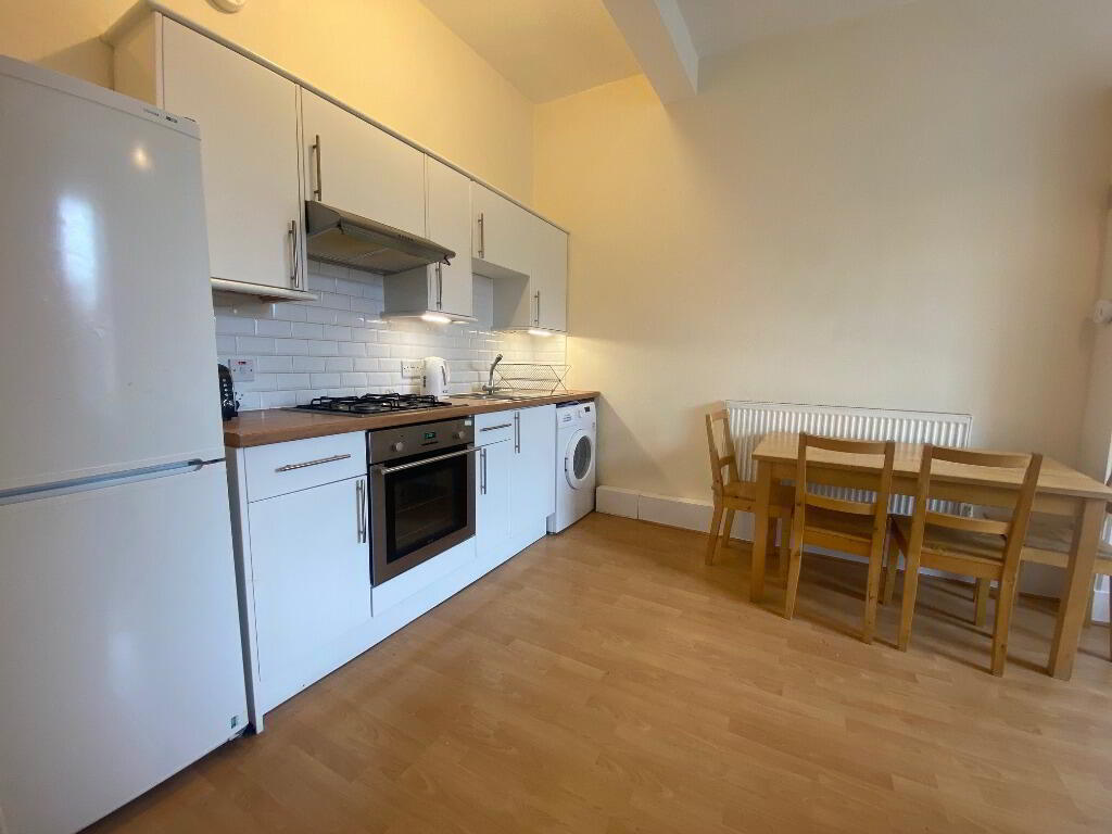 Flat New Mart Road in City of Edinburgh
