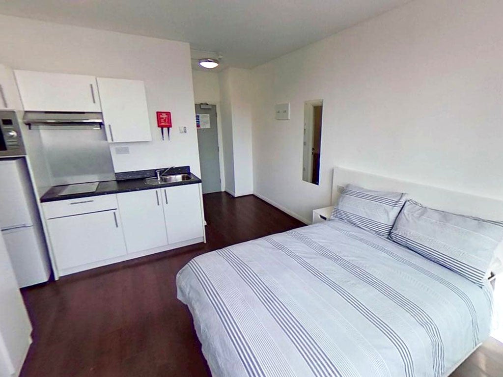 Room Milton Street in Nottingham