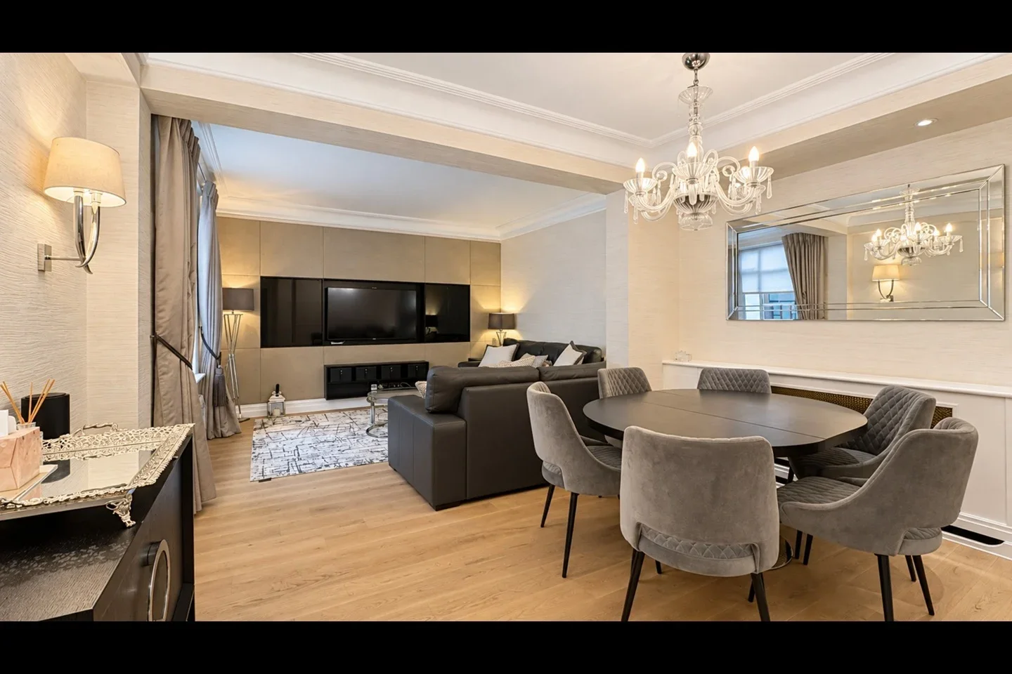Flat Park Lane in City of Westminster