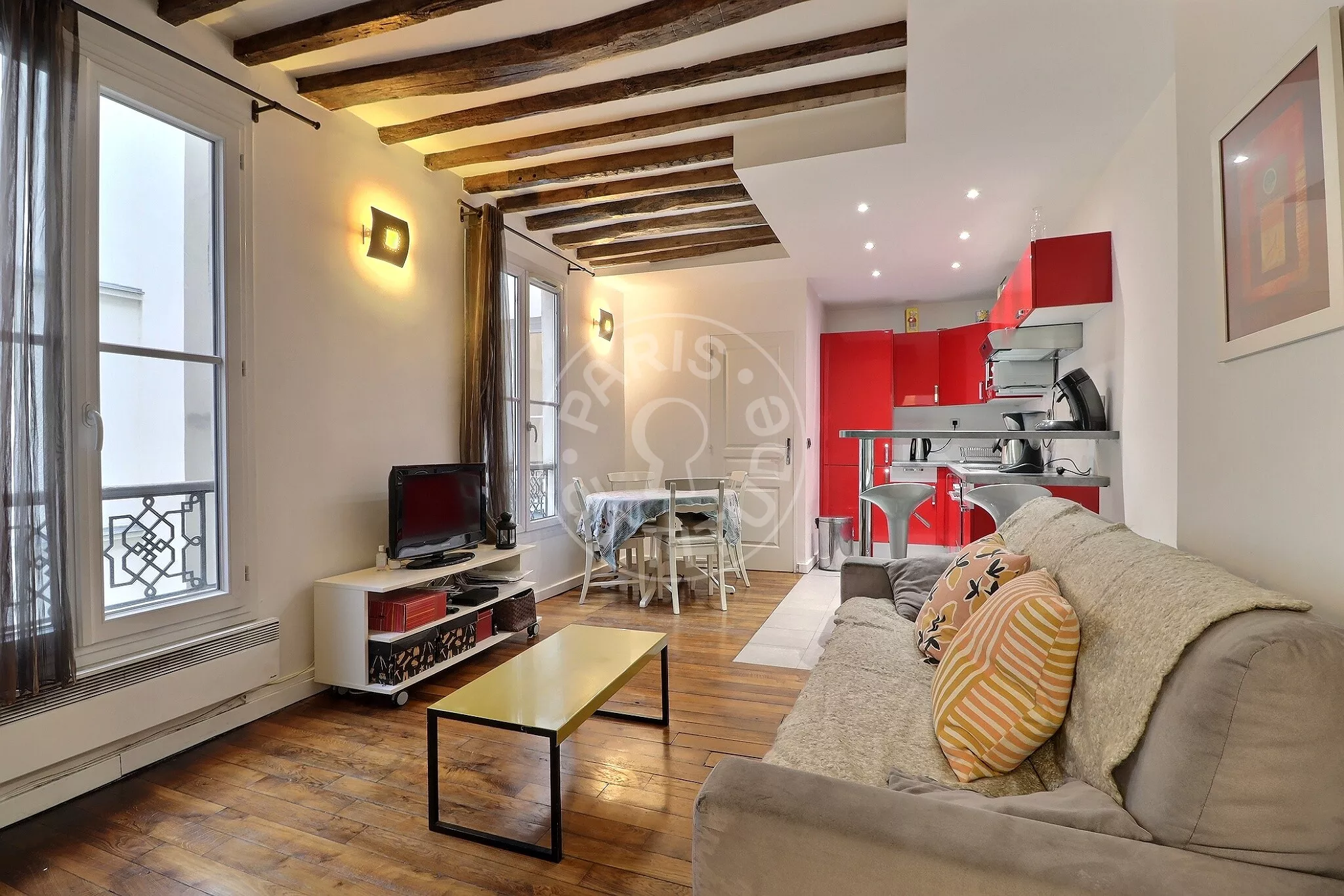 Flat Rue de Lancry in Paris