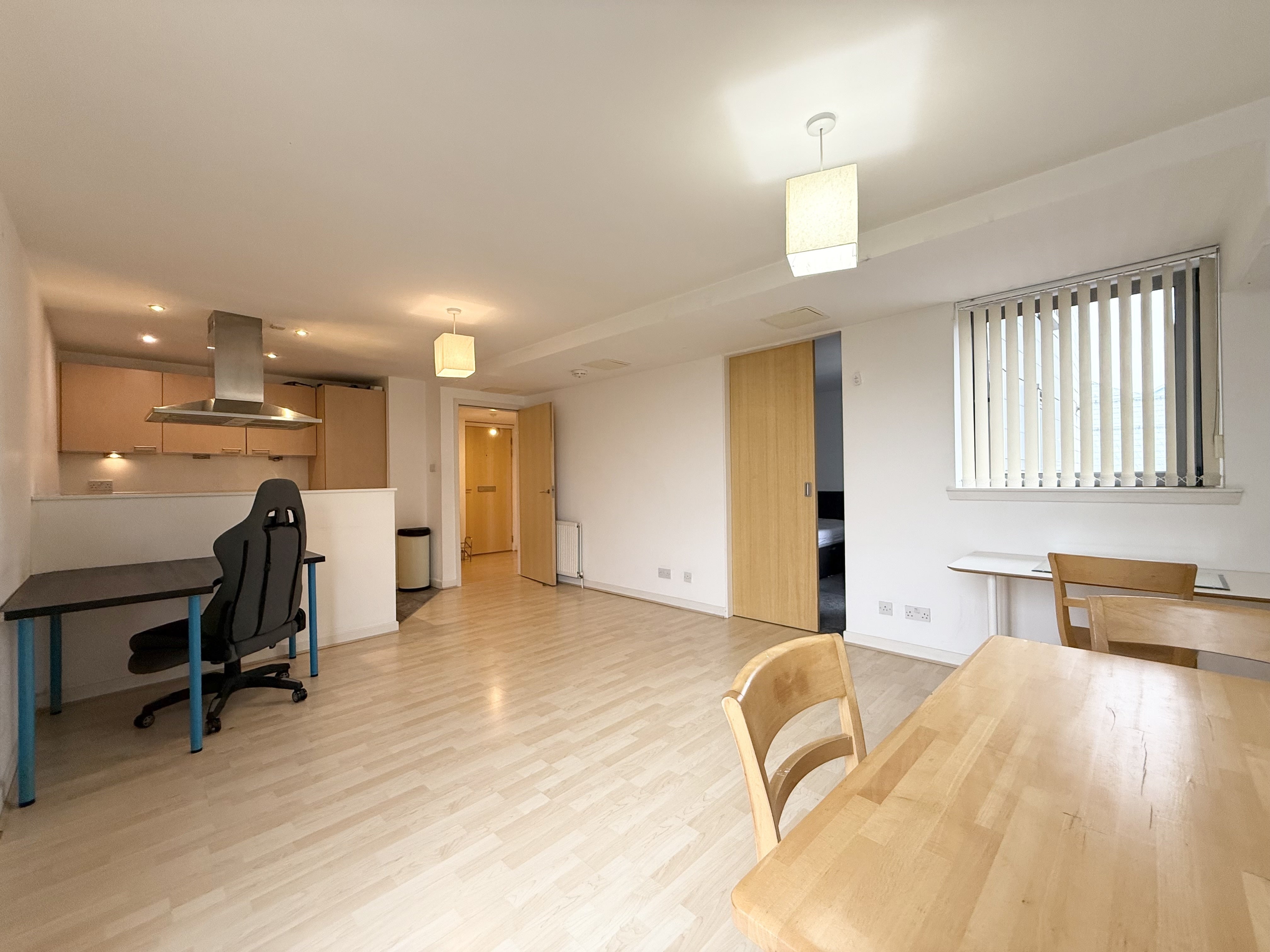 Flat Clyde Street in Glasgow