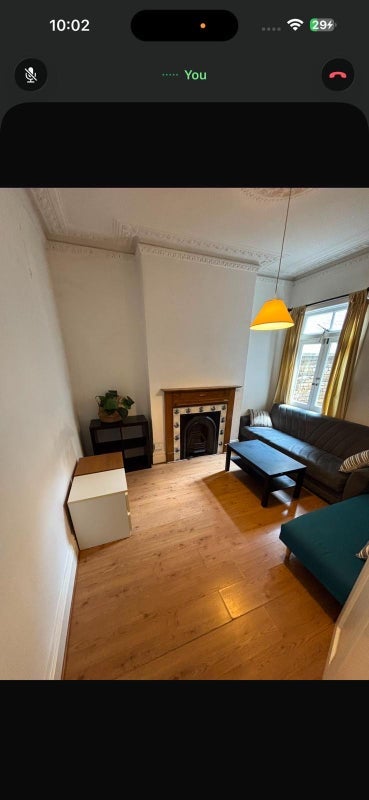 Room Gowan Avenue in Greater London